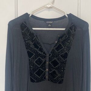 Lucky Brand Long Sleeve Top with Black Velvet details